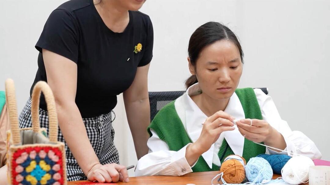 冯玲：以钩针为翼，飞越无声世界的藩篱​