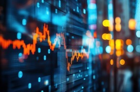 A股三大股指涨跌互现：创业板指涨超1.5%，两市成交超2.2万亿元