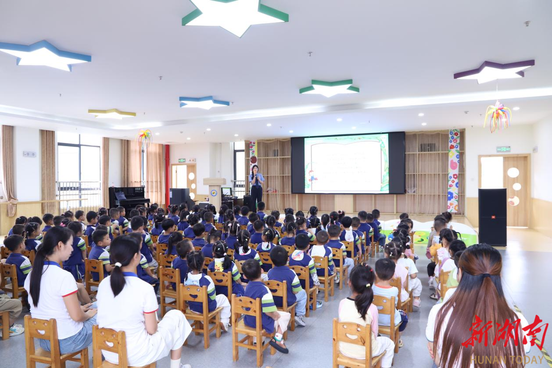 沅陵检察走进幼儿园护航成长