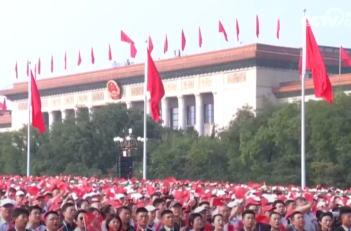 从伟大胜利中汲取力量 在伟大征程中挺膺担当——习近平总书记在纪念中国人民抗日战争暨世界反法西斯战争胜利80周年大会上的重要讲话在广大青年中引发热烈反响