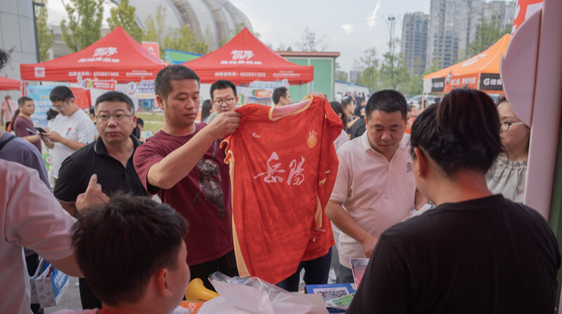  “湘超”赛事带火文旅消费