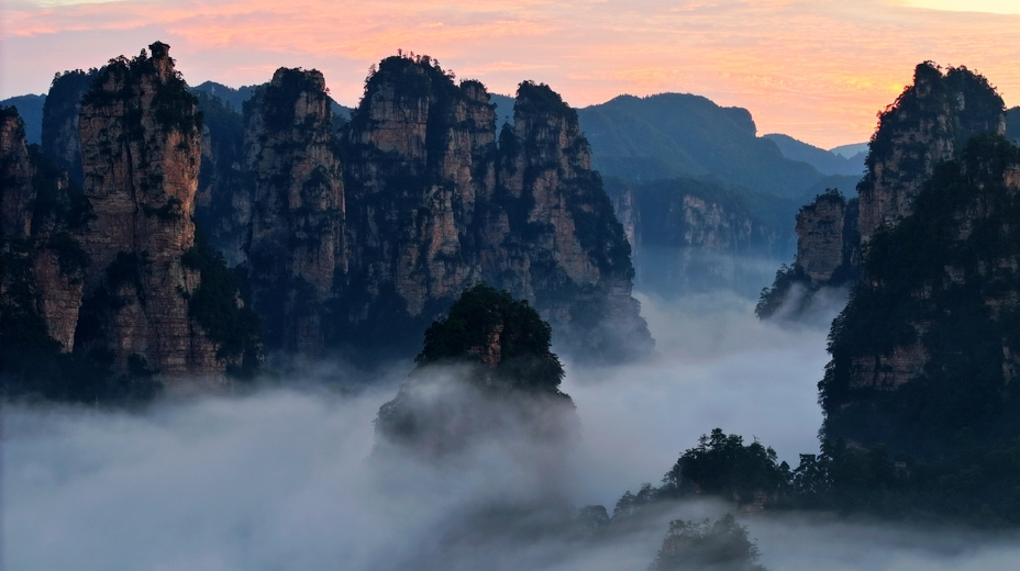 日出撞上云海，张家界鹞子寨秋景上新