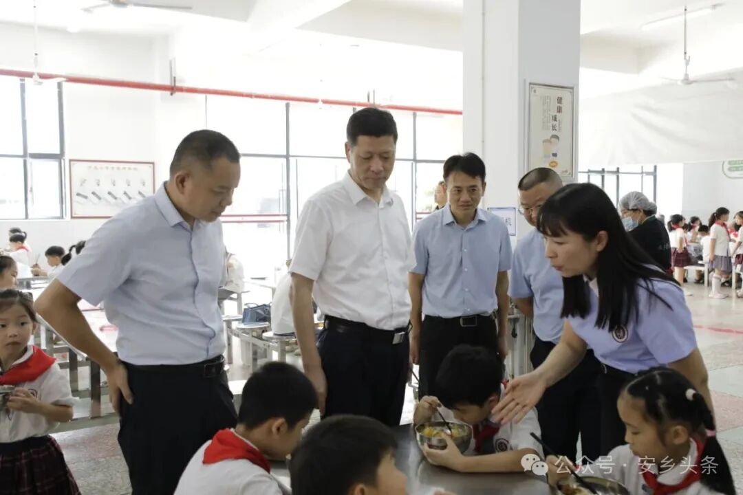 安乡：王先波调研集中整治“突击战”工作