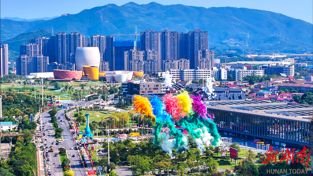 醴瓷新品全球首发、焰火晚会等你来！2025湖南醴陵瓷博会本月29日启幕