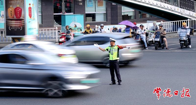 铁骑先锋护畅安——小记常德市公安局交警支队直属二大队党员先锋中队