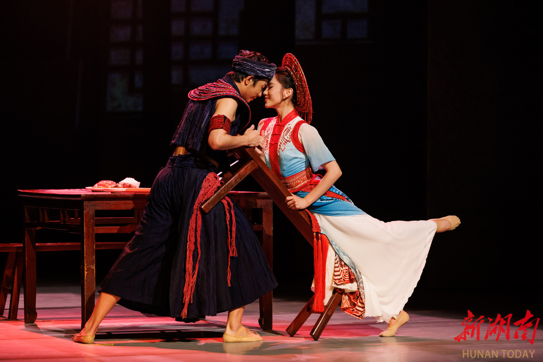 福地怀化 懂你如家｜《拥你入怀》亮相第五届湖南旅发大会 再现怀化千年文明浪漫诗篇