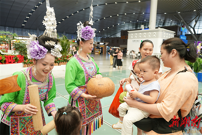 Flash Mob Showcases Intangible Cultural Heritage