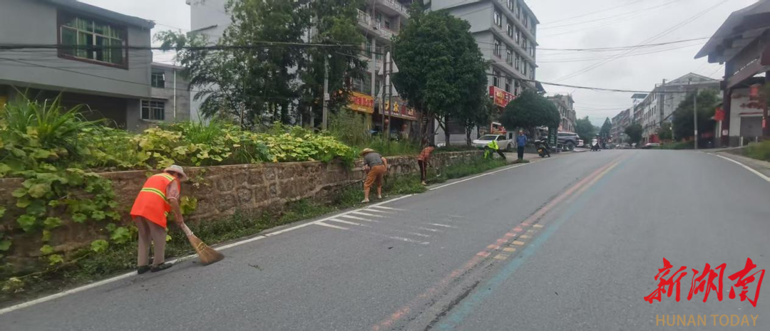 水车镇：“双亮双比双争”引领环境整治