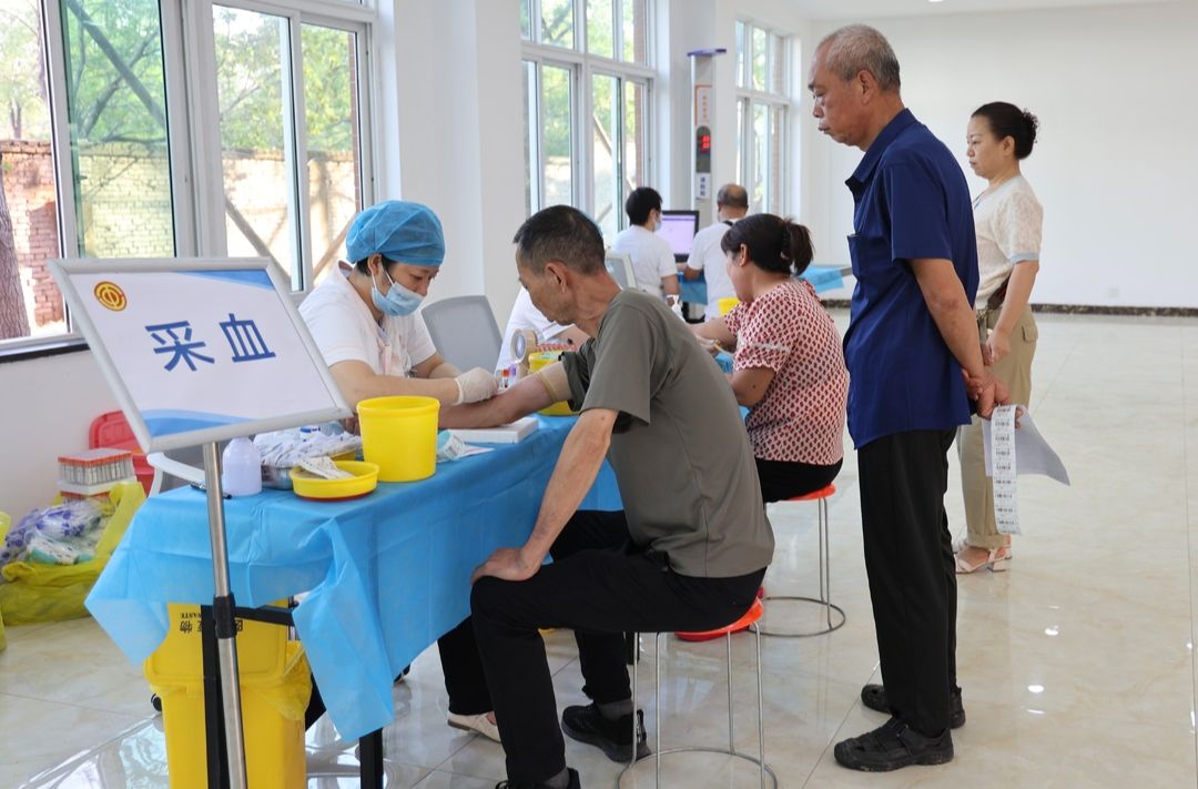 移动体检车进园区！华容新就业形态劳动者享“上门”服务