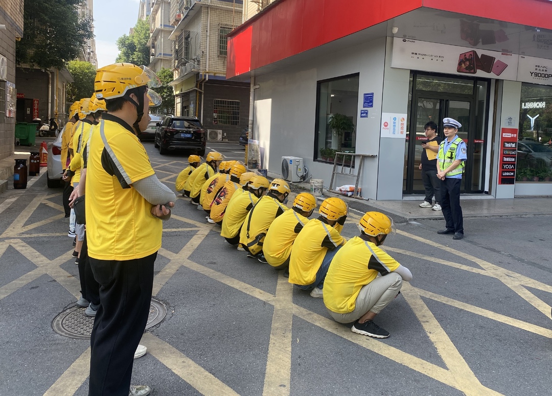 多措并举强宣传，筑牢交通平安线