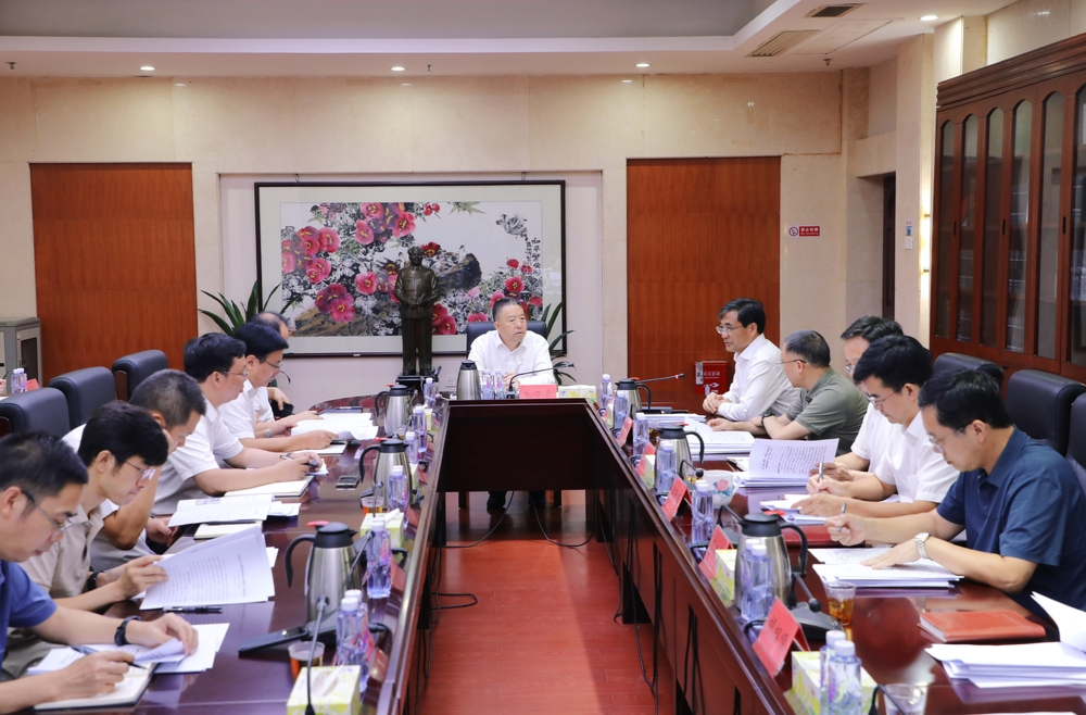 毛萬春在省人社廳調(diào)研 吸引更多人才來湘留湘發(fā)展
