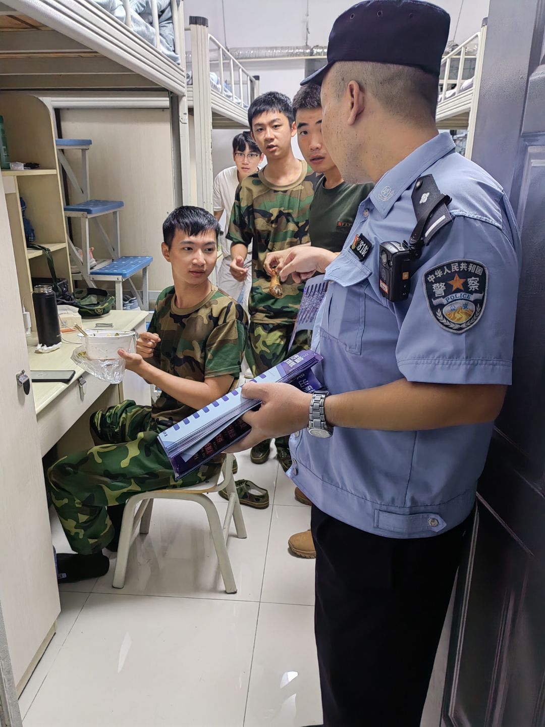 湖南现代物流职业技术学院开展违禁危险物品“安全风暴”专项排查行动