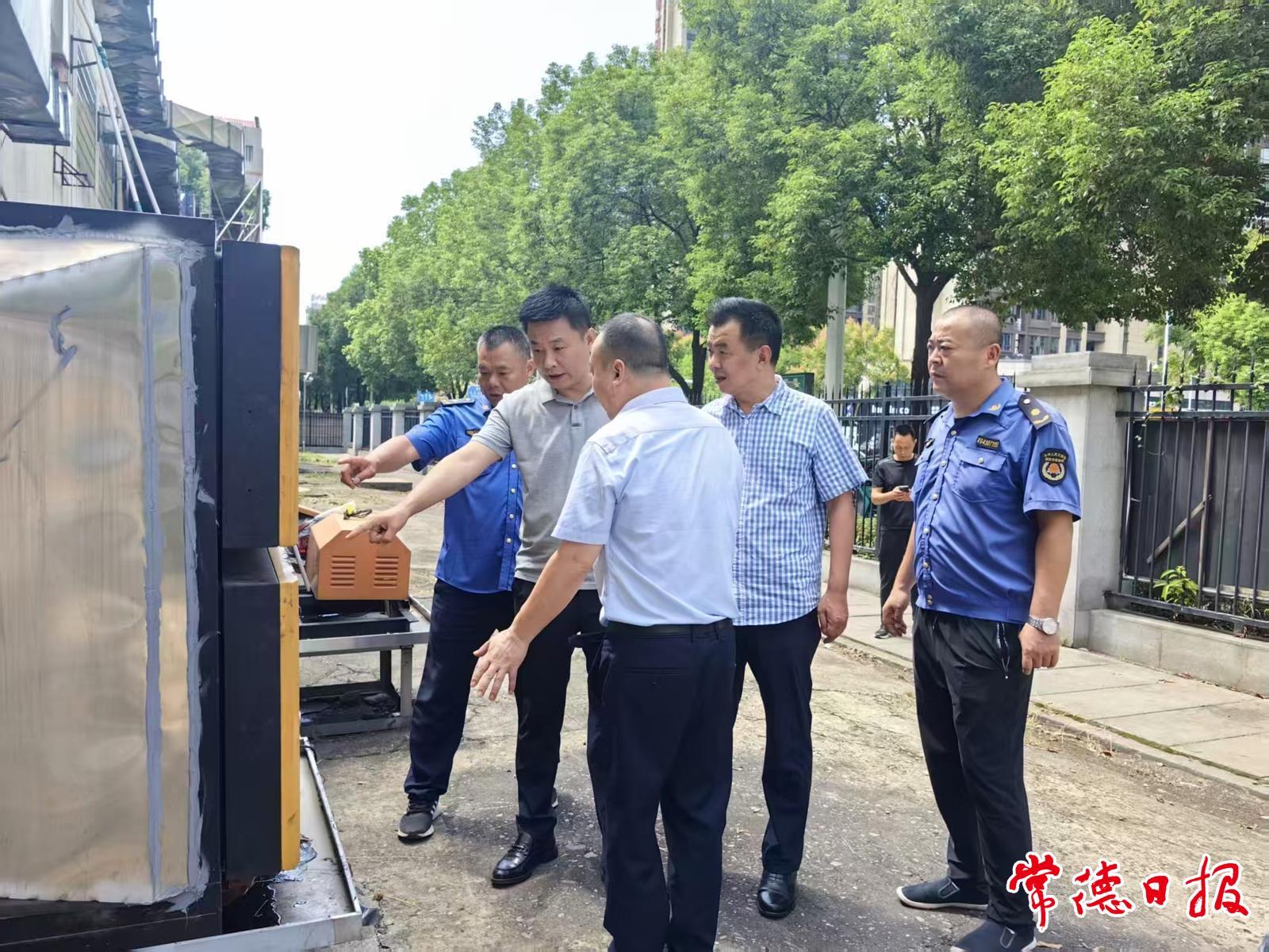常德城管开展餐饮油烟专项督导 助力打赢污染防治攻坚战