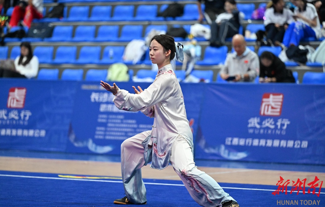 长沙第11届运动会26|近200名选手“武”动青春 武术套路比赛(青年组)收官