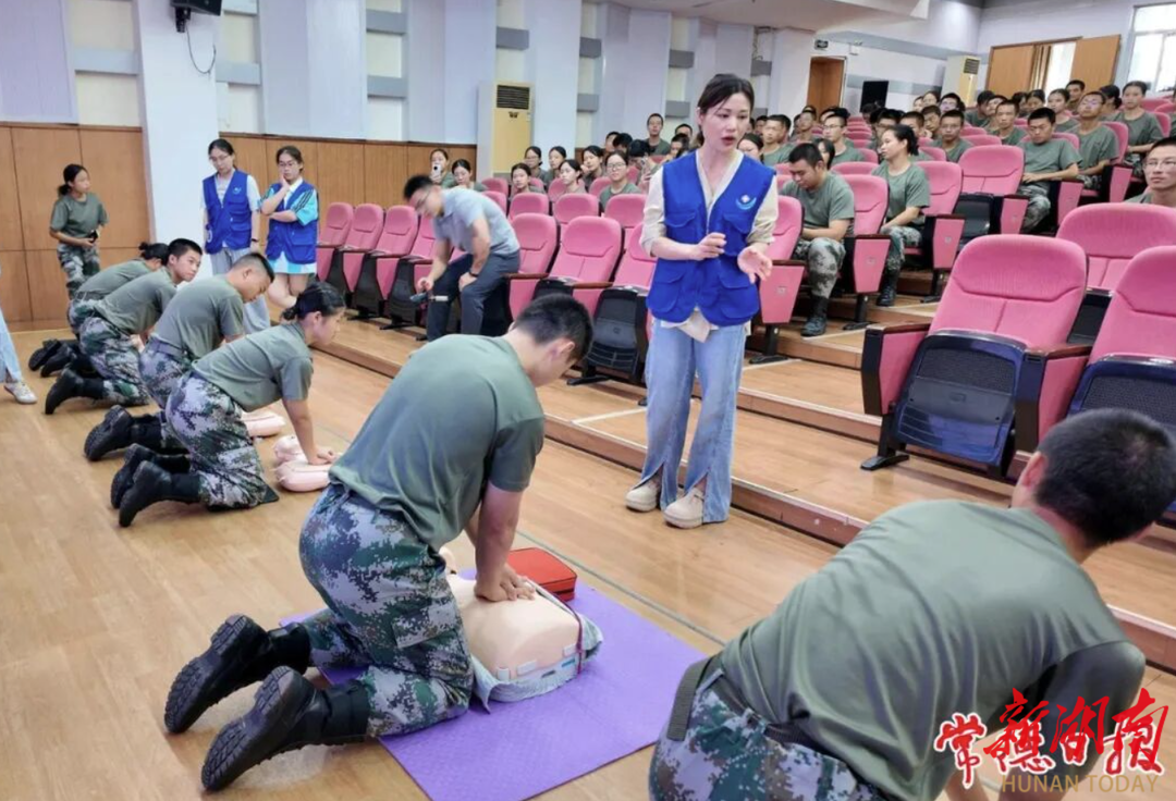 急救知识进高校 常德推进“第一目击者”行动