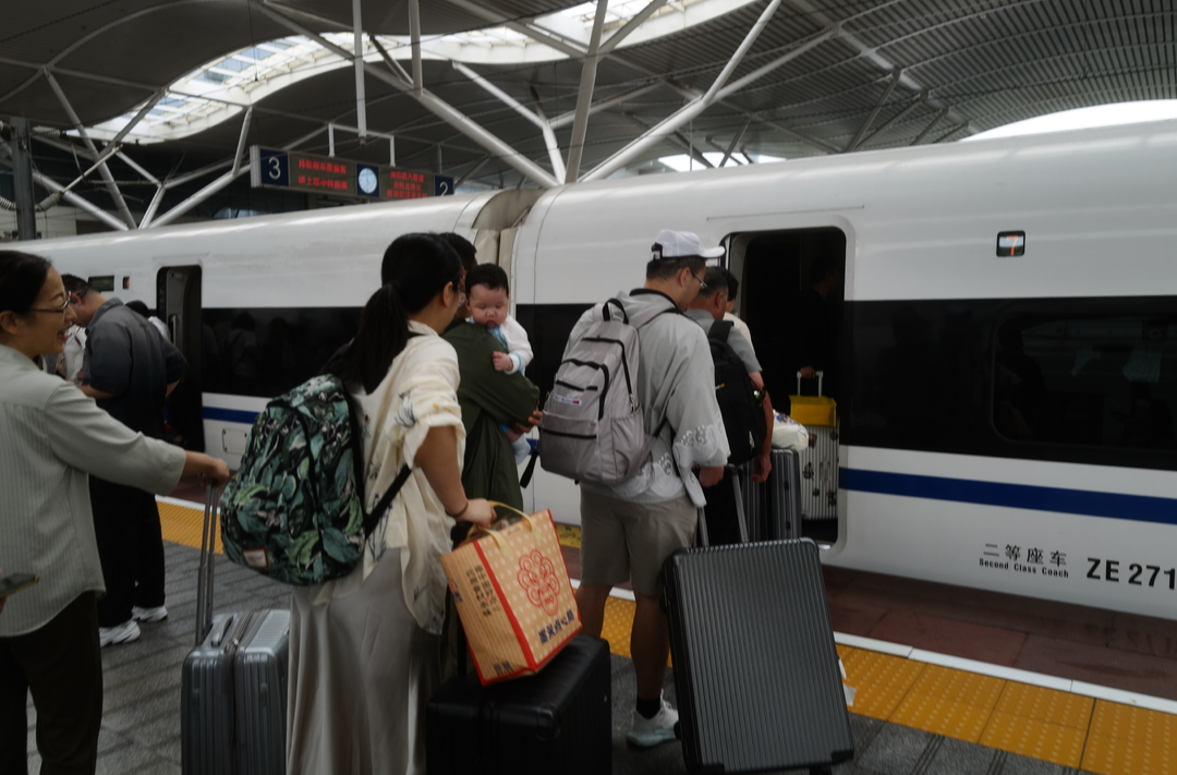 台风“桦加沙”强度减弱，9月25日起，湖南受影响列车逐步恢复开行