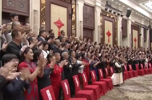 和总书记面对面｜“我们的生活充满阳光”