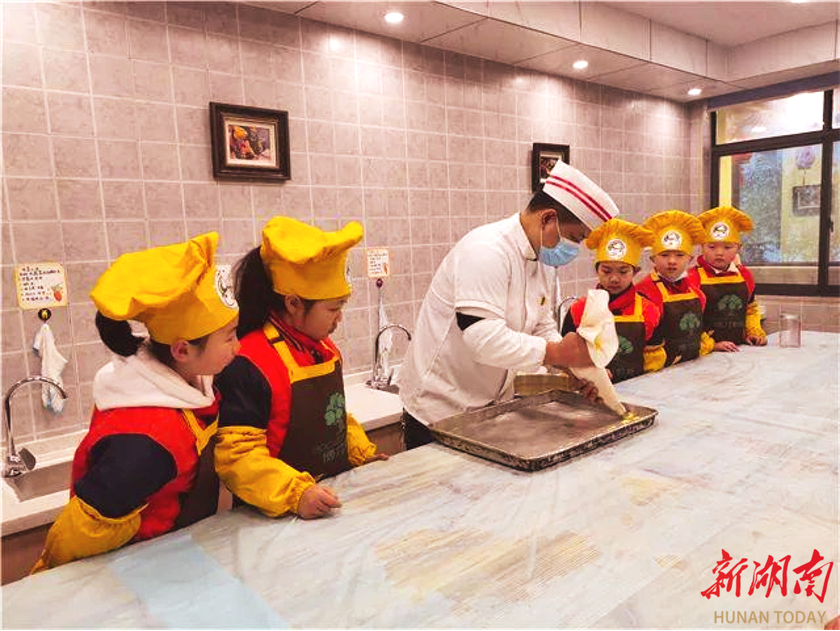 课程日新 生命日新