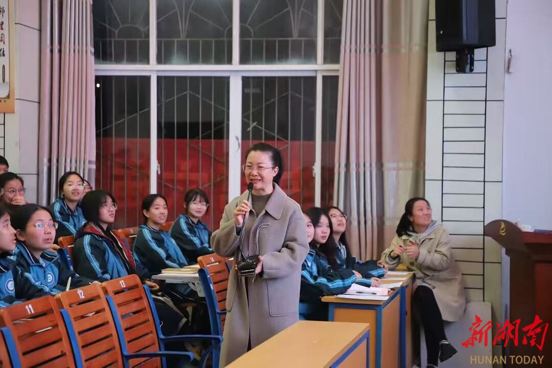 教师口述丨陈艳辉：从“教书匠”到“点灯人”
