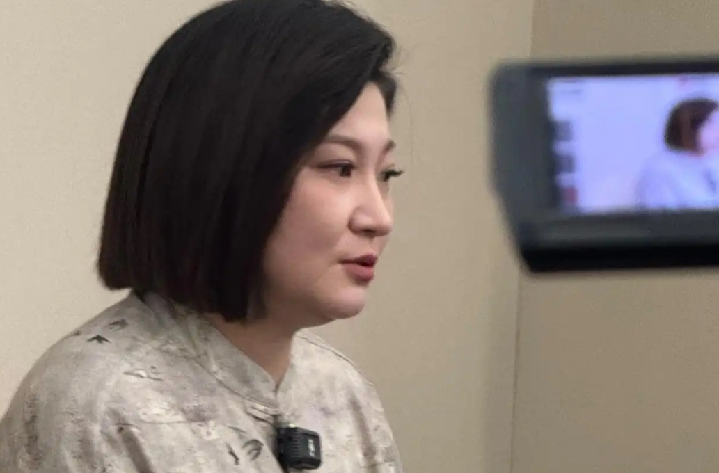 军哥说新闻丨悬崖之后仍有枷锁，“消失的她”能“重生”吗