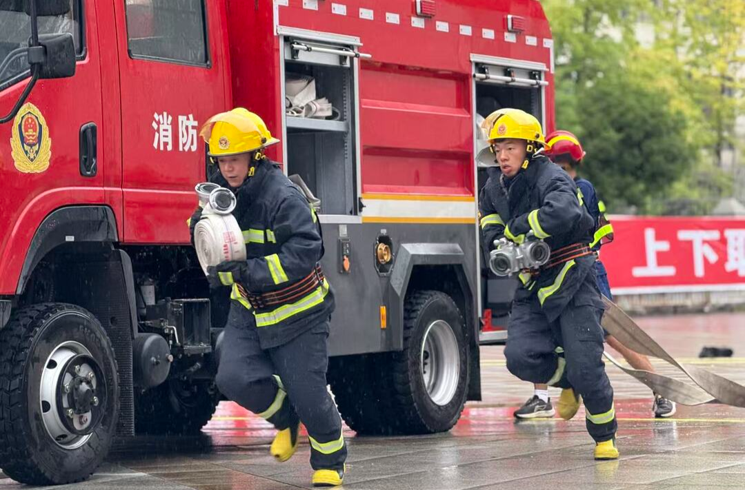 保靖县获湘西州乡镇应急救援能力大比武三连冠