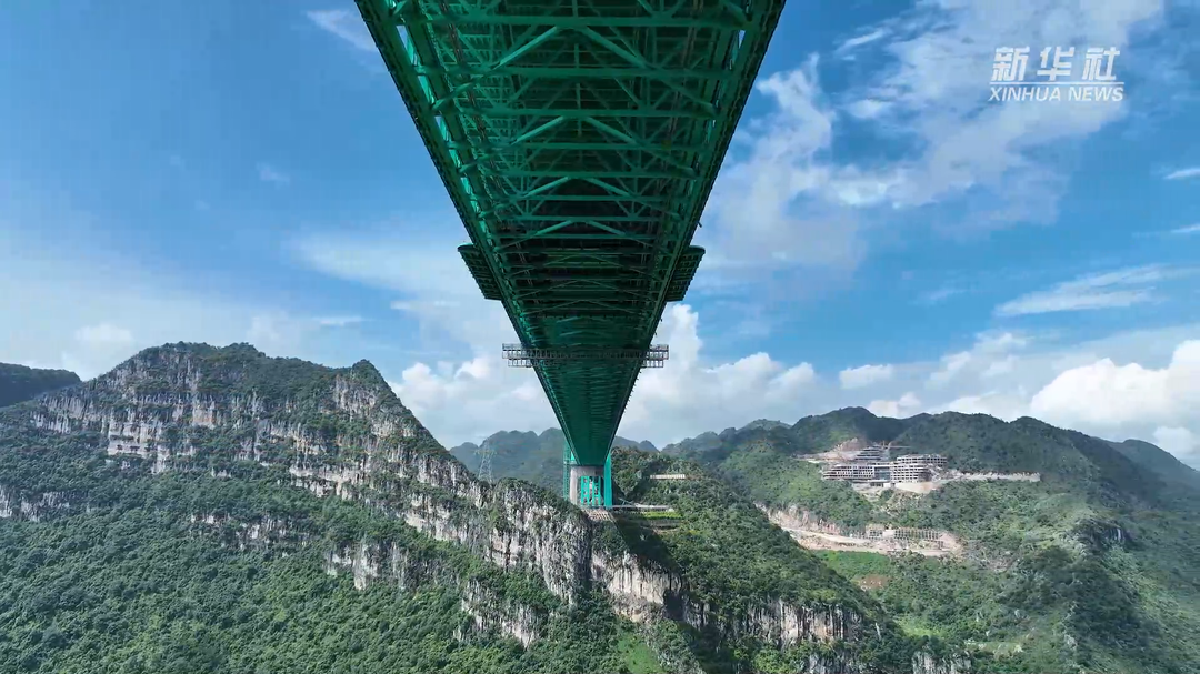 在建世界最高桥的桥面，为什么要铺5层？