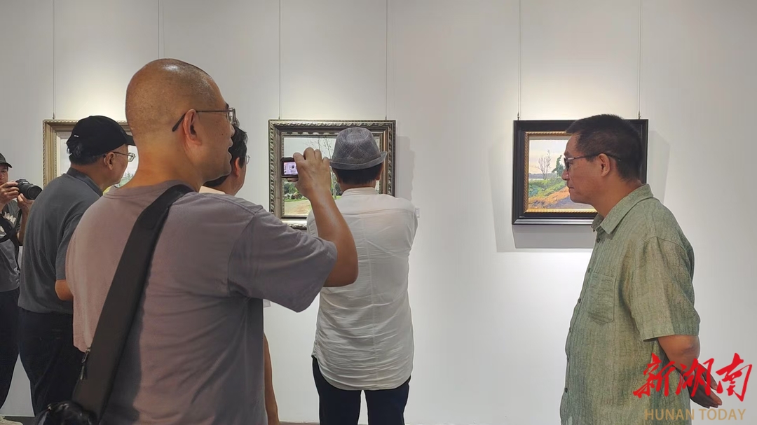 走进诗意水乡，乡村新模样油画展展出