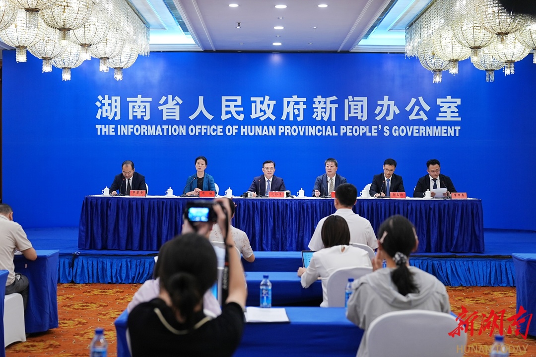 快讯丨3个自贸片区贡献全省近三成外贸总量