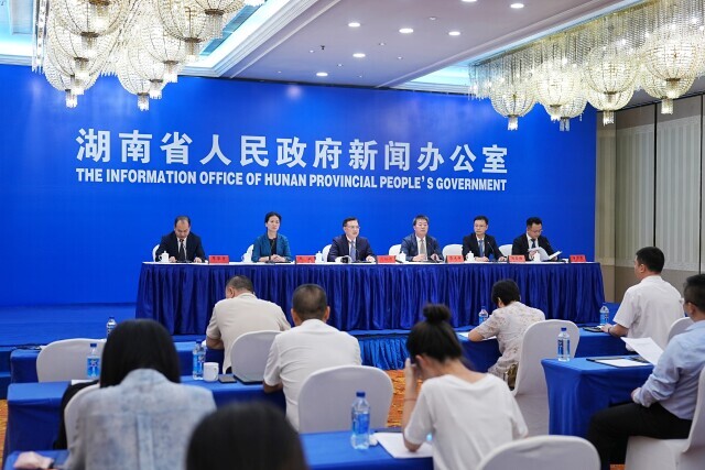 以全省万分之六的面积，贡献了全省近三成外贸总量——三大自贸片区，湖南开放发展的“强引擎”