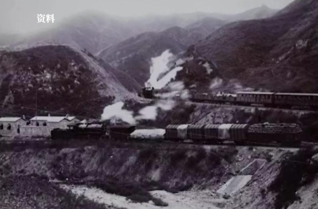 历史上的今天丨1909年10月2日，由中国人设计建造的第一条铁路京张铁路举行通车典礼