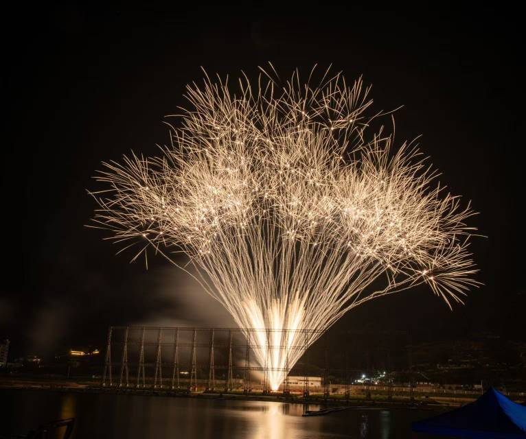 第五届湘赣边烟花爆竹产品创意大赛闭幕 微烟无硫产品成最大亮点