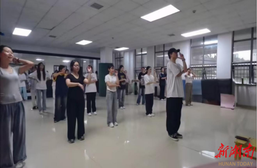 以舞蹈疗愈之名开启自我重逢之旅