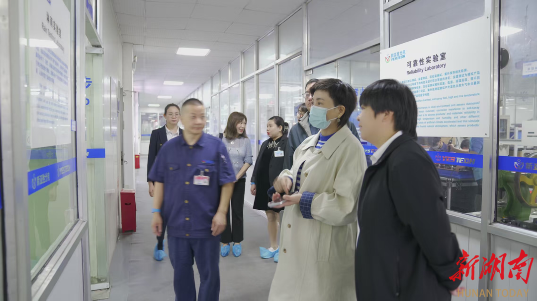 长沙市贸促会走访调研新亚胜光电等会员企业