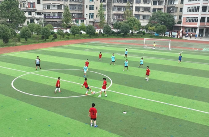 “足”梦绿茵，新邵校园足球“湘”当精彩