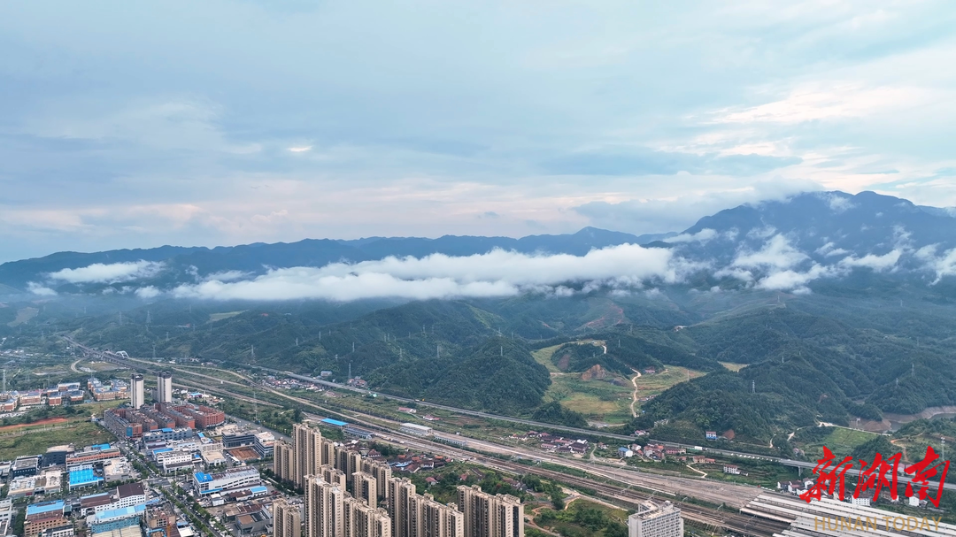 【大美鹤城】雨霁秋日 云海入画