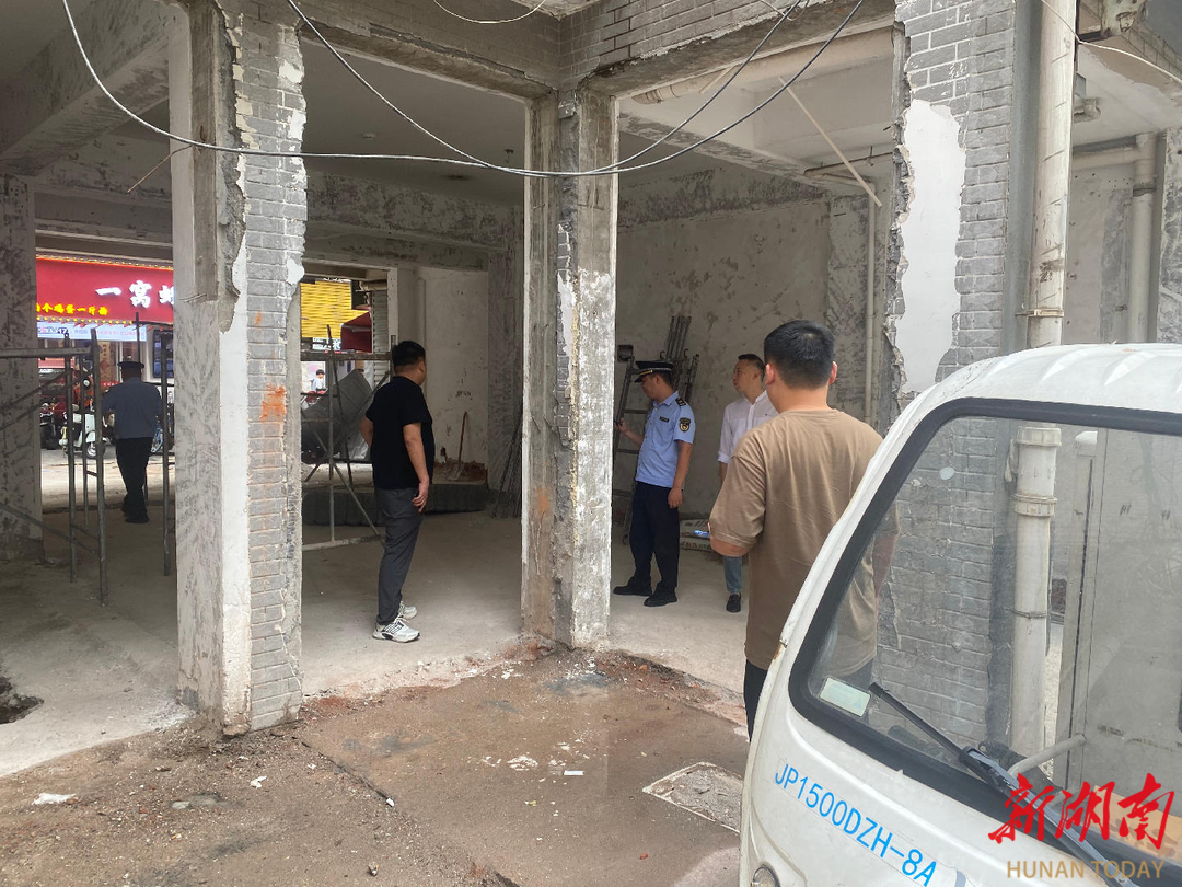 长沙东屯渡街道：为餐饮装修系上“安全绳”