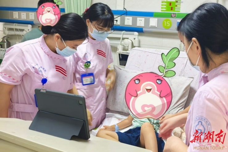 4岁娃反复腹痛呕吐！竟是罕见肠道疾病作祟，医生用微创技术成功救治
