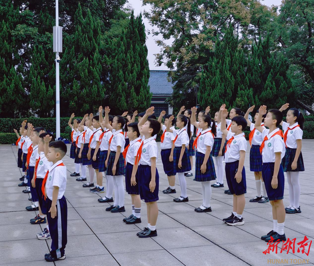 中国烈士纪念日，白鹤小学这堂“行走的思政课”很深刻