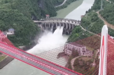 双语湖南|桑龙高速、炉慈高速通车 湖南高速路网添新动脉