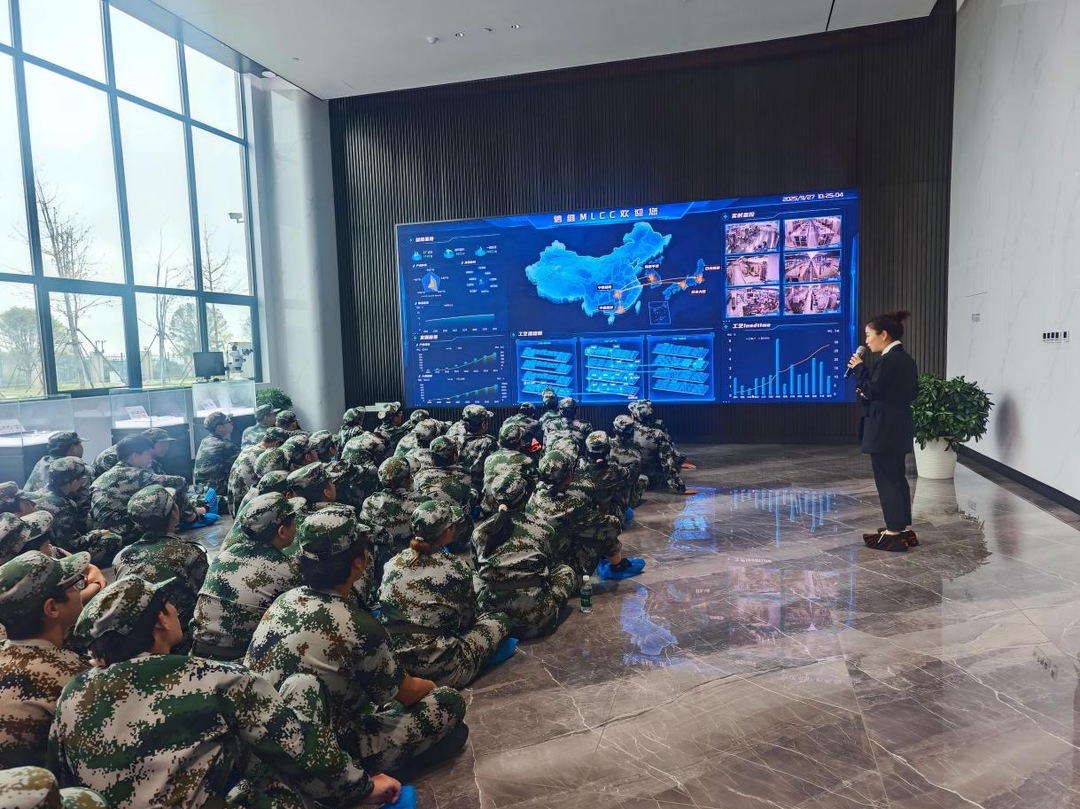 新生还没上课就已“提前上岗”，益阳职院新生“开学第一课”有创意