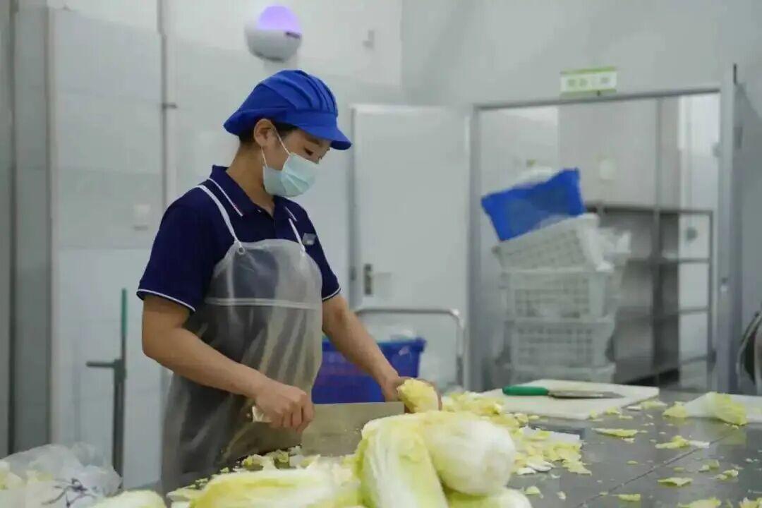 观点丨让“妈妈食堂”守护学生“舌尖上的安全”