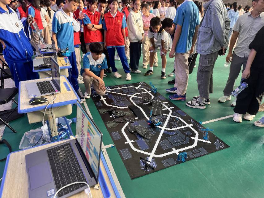 湘钢一中教育集团市十二中举办第二届校园科技节