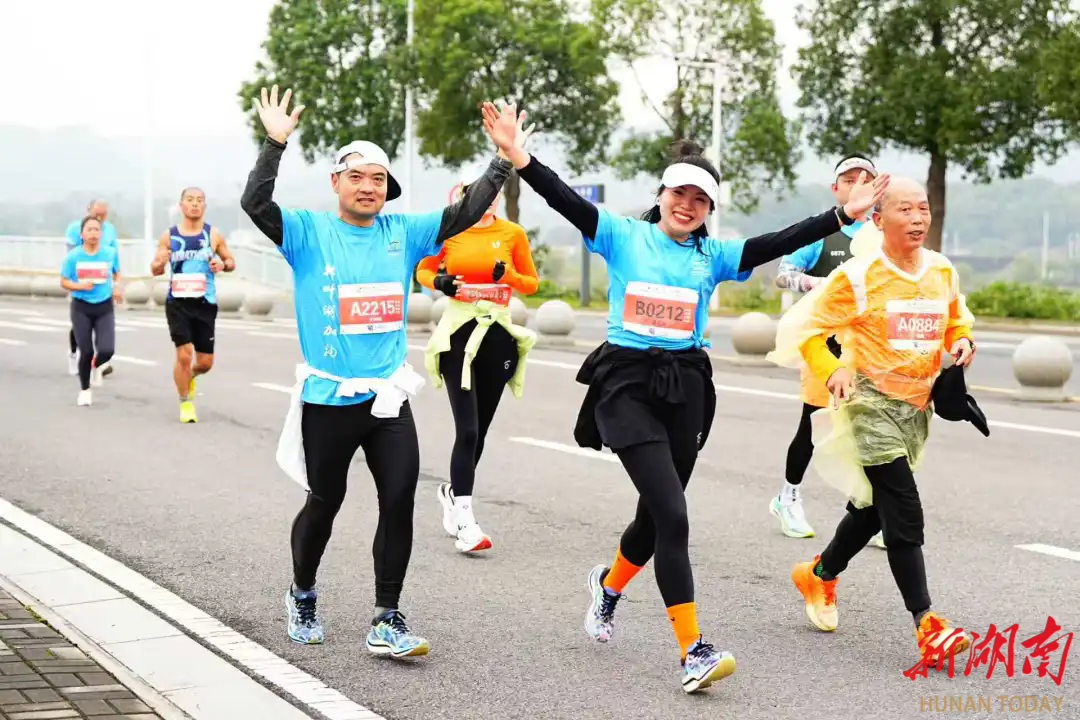 赴秋日奔跑之约 常德柳叶湖马拉松开启报名通道