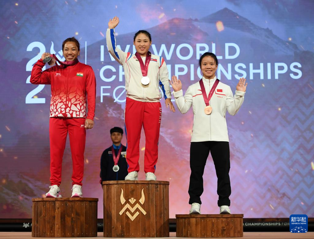 举重——世锦赛：中国选手李树妙获女子48公斤级挺举季军