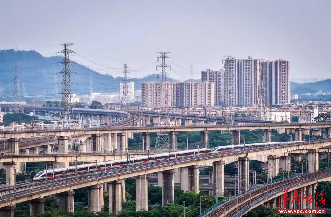 10月11日起，石长线动车组“跨市延伸”