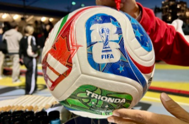 2026年世界杯官方用球“三重浪”正式发布