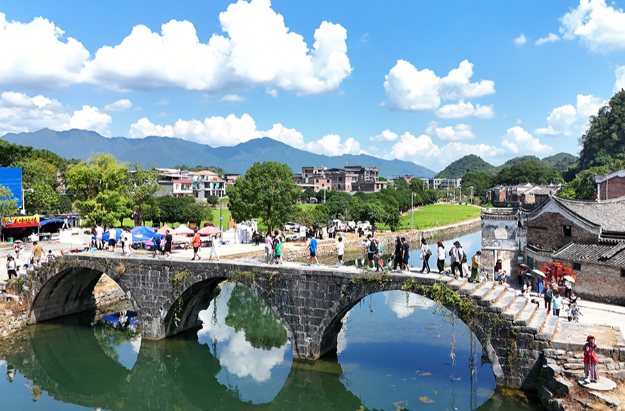 秋游古村