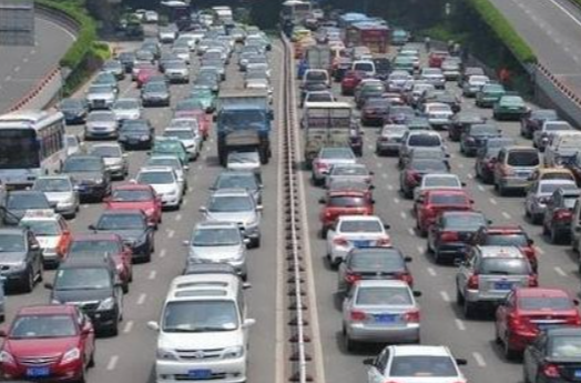 交通运输部：周密应对假期后半程返程高峰