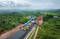 圆月初升照“长龙”——邵永高速铁路项目建设工地中秋之夜见闻