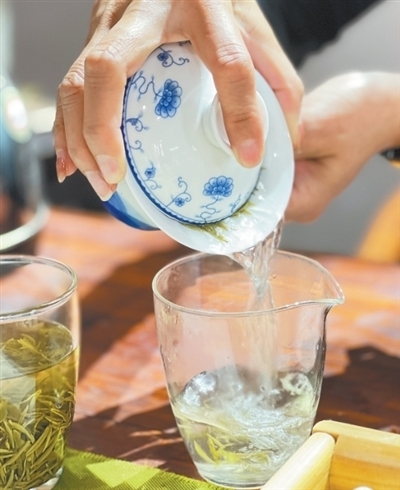 顺时而饮，科学品茗